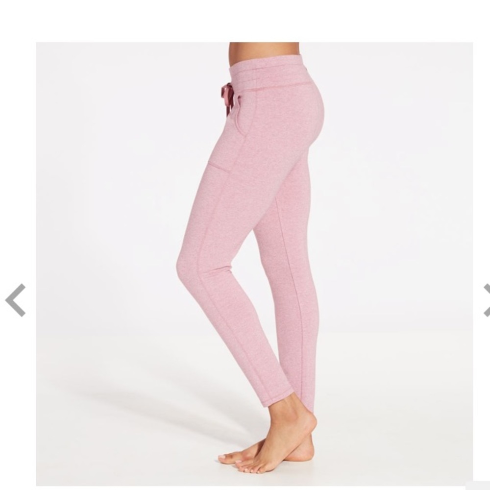 UEC Calia effortless leggings